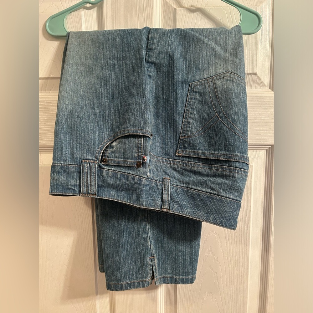 Duck head capris